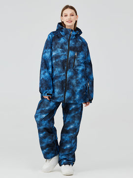 Ensemble veste et pantalon de neige pour femme, idéal pour les aventures hivernales en plein air.