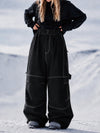 Pantalon de snowboard ample UrbanCraft pour femmes, conçu pour une mobilité accrue des genoux.