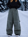 Pantalon de snowboard ample UrbanCraft pour femmes, conçu pour une mobilité accrue des genoux.